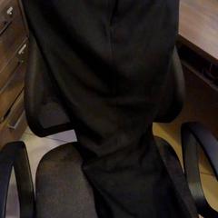 Pantalons, zoals gemeld door Leonardo Royal Hotel Amsterdam met iLost