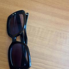 Gafas de sol, segundo informou Arriva Achterhoek-Rivierenland usando iLost