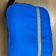 Táska, amint azt Sheraton Brussels Airport Hotel az iLost segítségével jelentette.