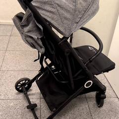 Baby carriage Zwart/grijs, as reported by Eindhoven Airport using iLost