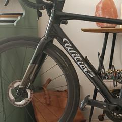 Zwarte racefiets, som rapportert til iLost