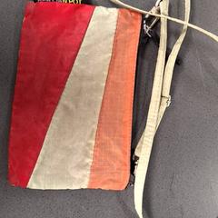 Tasje, como reportado por Gemeente Nijmegen utilizando o iLost