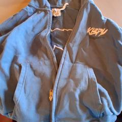 Veste Blauw Zara, come riportato da Familiepark Drievliet utilizzando iLost