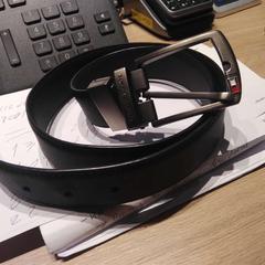 Cintura cuero negro, come riportato da MEININGER Hotel Barcelona Fira Gran Via utilizzando iLost