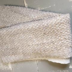 Odzież - Sjaal beige, zgłoszono przez Regio Oost-Vlaanderen przy użyciu iLost