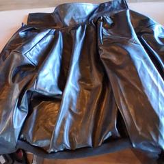 Jacket Zwart leer, as reported by Familiepark Drievliet using iLost