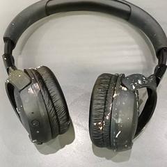 Auriculars Zwart, segons ha informat Qbuzz GD Groningen HS mitjançant iLost