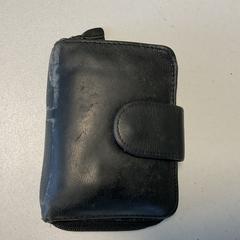 Billetera Hermsen, ha sido reportado por Breng Arnhem con iLost