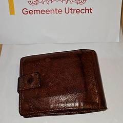 지갑(하위 카테고리) Blom, iLost를 사용하여 Gemeente Utrecht에 보고됨