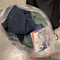 Articles multiples, Vêtements, Livre & Des chaussures items shou, a été signalé par MEININGER Hotel Copenhagen utilisant iLost