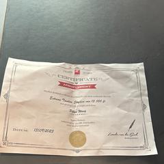 Certificate, segons ha informat Conscious Hotel Westerpark mitjançant iLost