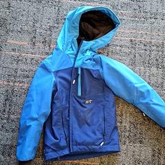 Veste, a été signalé par Connexxion Amstelveen utilisant iLost