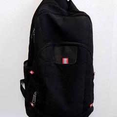 Táska, amint azt Hermes Eindhoven az iLost segítségével jelentette.