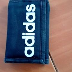 財布 - Mizele - Kluis 4 がiLostで Centraal magazijn によって報告されました