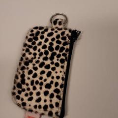 Brieftasche, gemeldet von Zuyderland MC Sittard-Geleen über iLost