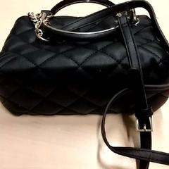 Bossa de bandolera, segons ha informat RET mitjançant iLost