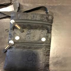 Borsa, come riportato da U-OV Utrecht utilizzando iLost