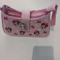 Torba, zgłoszono przez Arriva Limburg Zuid przy użyciu iLost