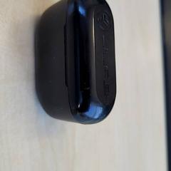 Airpods case, zoals gemeld door Connexxion Haarlem IJmond met iLost