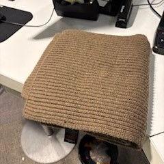 Šátek, jak nahlášeno Cursus en vergadercentrum Domstad pomocí iLost