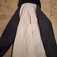 Jacka Grijs blauw Primark, rapporterat av Regio West-Vlaanderen med iLost