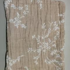 Påse Beige, rapporterat av Burgers' Zoo med iLost