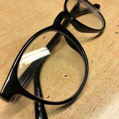 Bril, come riportato da Pathé Helmond utilizzando iLost