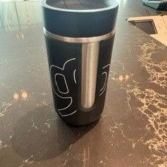 Tasse à café, a été signalé par Van der Valk Hotel Veenendaal utilisant iLost