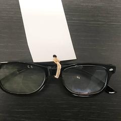 Betaurrekoak - zwart, gisa salatu by Centraal magazijn iLost erabiliz