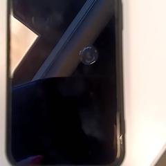 Telefone, como reportado por Syntus Provincie Utrecht utilizando o iLost