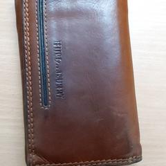 Peňaženka, ako bolo nahlásené Centraal magazijn pomocou iLost