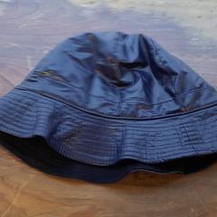 Gorro Donkerblauw, segons ha informat Connexxion Haarlem IJmond mitjançant iLost