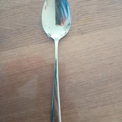 Lepel met inscriptie Amy 9-5-93, iLost'a bildirildiği gibi