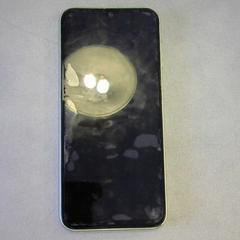 Telefone, como reportado por Walibi Holland utilizando o iLost