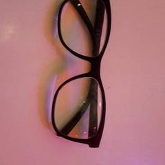 眼鏡 がiLostで Beeld & Geluid Hilversum によって報告されました