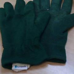 Handskar green, Nilton's, rapporterat av Het Spoorwegmuseum med iLost