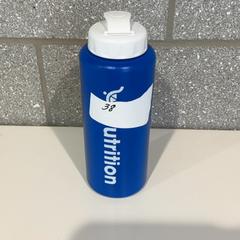 Water bottle Blue water bottle, as reported by Cincinnati Tennis LLC using iLost
