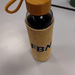 Botella para beber Stof, ha sido reportado por Vrije Universiteit Amsterdam con iLost