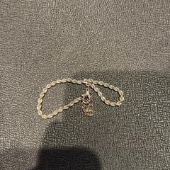 Armband, gemeldet von Van der Valk Hotel Utrecht über iLost