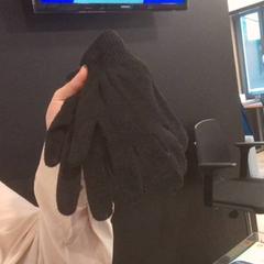 Gloves black, as reported by MEININGER Hotel Vienna Downtown Franz using iLost