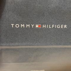 Aankoop tommy hilfiger kids hilfiger /, segons ha informat Designer Outlet Roermond mitjançant iLost