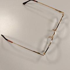 Bicchieri, come riportato da Vrije Universiteit Amsterdam utilizzando iLost