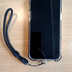 الهواتف المحمولة وملحقاتها، كما تم الإبلاغ عنه بواسطة Keukenhof عبر iLost