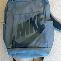 Batoh - Fayaz, jak nahlášeno Centraal magazijn pomocí iLost