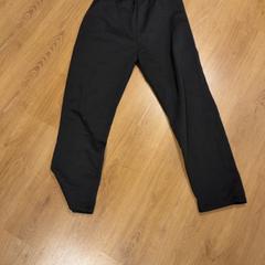 السراويل الرياضية joggingbroek، كما تم الإبلاغ عنه بواسطة Pathé Tuschinski عبر iLost