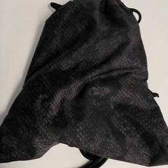 Bolsa de ginástica, como reportado por Regio Antwerpen - Brussel utilizando o iLost