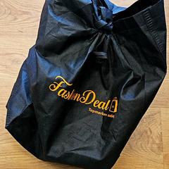 حقيبة يد، كما تم الإبلاغ عنه بواسطة GVB عبر iLost