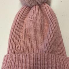 Gorro, segundo informou Het Amsterdamse Winterparadijs usando iLost