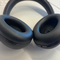 ヘッドホン がiLostで GVB によって報告されました