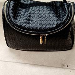 حقيبة المرحاض، كما تم الإبلاغ عنه بواسطة Qbuzz GD Groningen Peizerweg عبر iLost